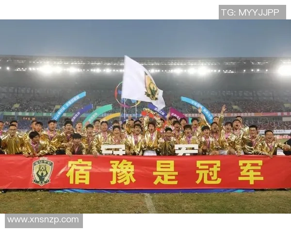 足球明星归来签名活动盛况空前球迷热情高涨共庆足球盛事